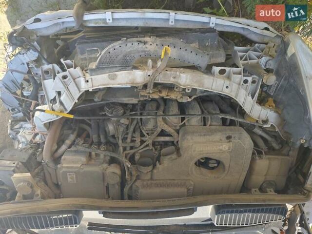 Білий Форд Сі-Макс, об'ємом двигуна 2 л та пробігом 150 тис. км за 4400 $, фото 5 на Automoto.ua