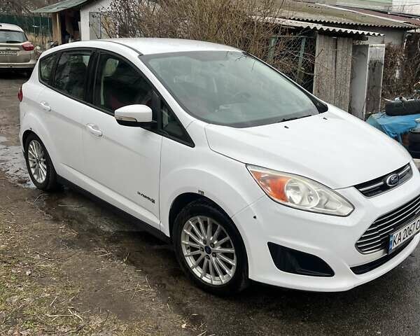 Белый Форд Си-Макс, объемом двигателя 2 л и пробегом 240 тыс. км за 8800 $, фото 3 на Automoto.ua