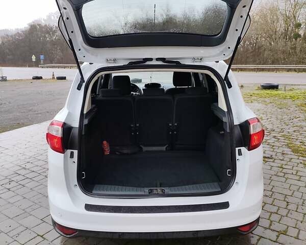 Белый Форд Си-Макс, объемом двигателя 1.56 л и пробегом 235 тыс. км за 9500 $, фото 35 на Automoto.ua