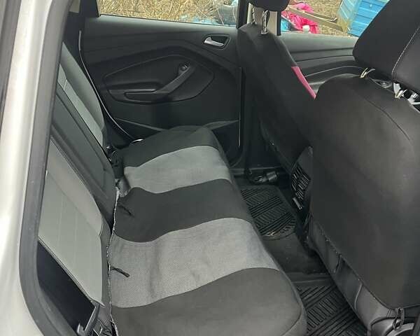 Белый Форд Си-Макс, объемом двигателя 2 л и пробегом 240 тыс. км за 8800 $, фото 10 на Automoto.ua