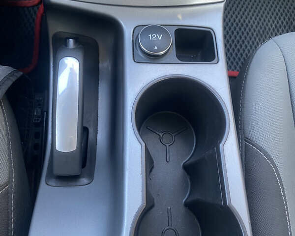 Белый Форд Си-Макс, объемом двигателя 2 л и пробегом 240 тыс. км за 9500 $, фото 19 на Automoto.ua