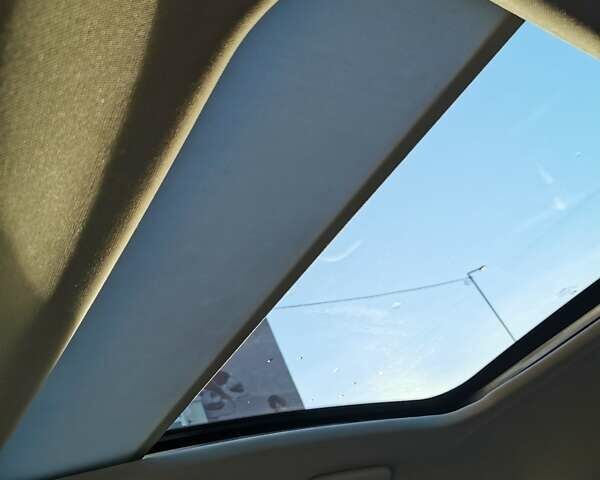 Білий Форд Сі-Макс, об'ємом двигуна 2 л та пробігом 191 тис. км за 12500 $, фото 8 на Automoto.ua