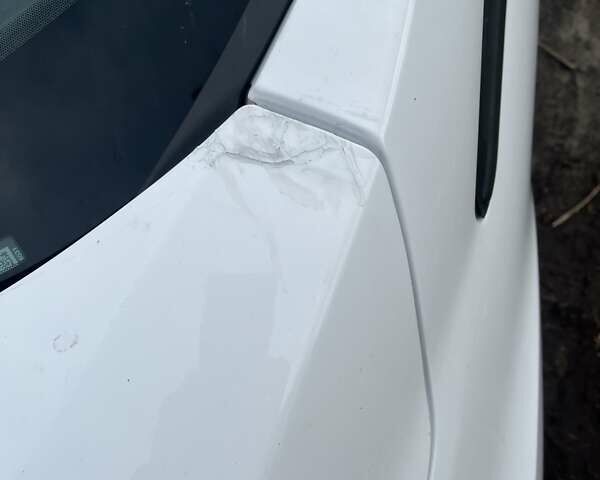 Белый Форд Си-Макс, объемом двигателя 2 л и пробегом 240 тыс. км за 8800 $, фото 28 на Automoto.ua