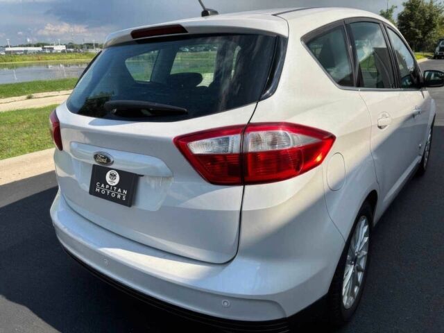Форд Сі-Макс 2015 у Києві на Automoto.ua Білий Форд Сі-Макс, об'ємом двигуна 2 л та пробігом 70 тис. км за 4000 $, фото 6 на Automoto.ua
