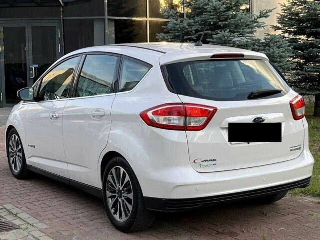 Белый Форд Си-Макс, объемом двигателя 2 л и пробегом 150 тыс. км за 8299 $, фото 3 на Automoto.ua