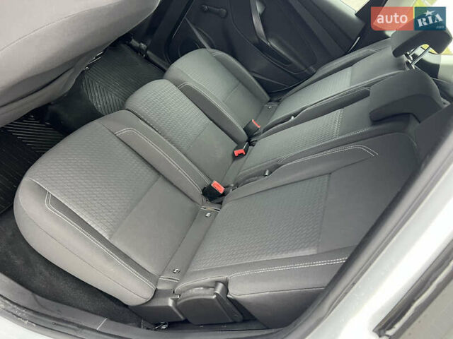 Белый Форд Си-Макс, объемом двигателя 1.5 л и пробегом 186 тыс. км за 9399 $, фото 19 на Automoto.ua