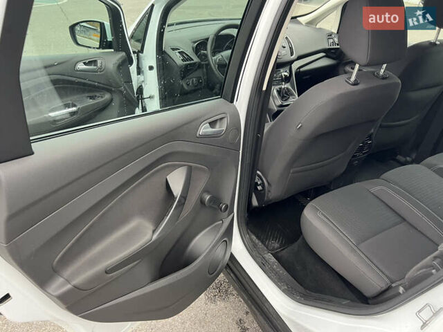 Белый Форд Си-Макс, объемом двигателя 1.5 л и пробегом 186 тыс. км за 9399 $, фото 17 на Automoto.ua