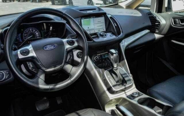 Белый Форд Си-Макс, объемом двигателя 2 л и пробегом 112 тыс. км за 3900 $, фото 4 на Automoto.ua