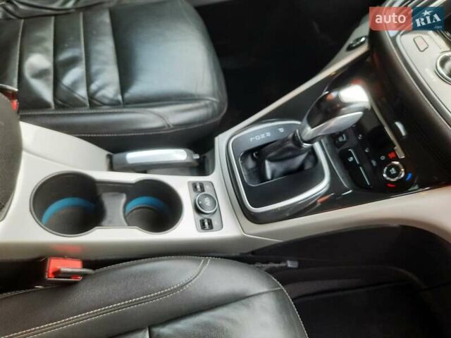 Білий Форд Сі-Макс, об'ємом двигуна 2 л та пробігом 145 тис. км за 10999 $, фото 24 на Automoto.ua