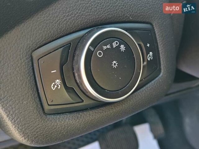 Білий Форд Сі-Макс, об'ємом двигуна 2 л та пробігом 162 тис. км за 13000 $, фото 13 на Automoto.ua