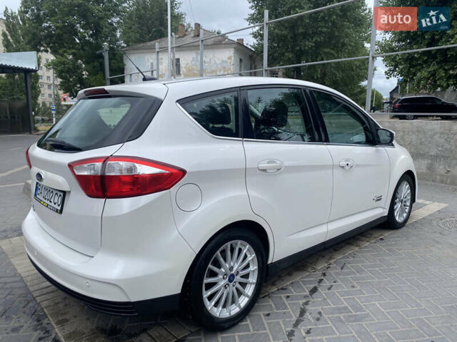 Белый Форд Си-Макс, объемом двигателя 2 л и пробегом 89 тыс. км за 12300 $, фото 4 на Automoto.ua
