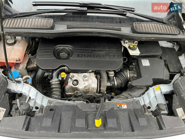 Білий Форд Сі-Макс, об'ємом двигуна 1.5 л та пробігом 182 тис. км за 9600 $, фото 13 на Automoto.ua