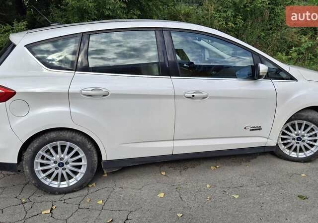 Белый Форд Си-Макс, объемом двигателя 2 л и пробегом 132 тыс. км за 11800 $, фото 7 на Automoto.ua