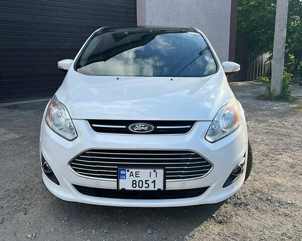 Белый Форд Си-Макс, объемом двигателя 2 л и пробегом 190 тыс. км за 13900 $, фото 1 на Automoto.ua