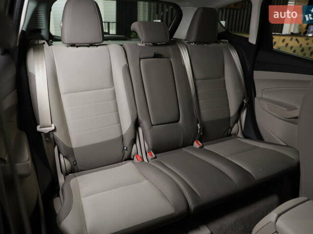 Белый Форд Си-Макс, объемом двигателя 0 л и пробегом 111 тыс. км за 11500 $, фото 20 на Automoto.ua