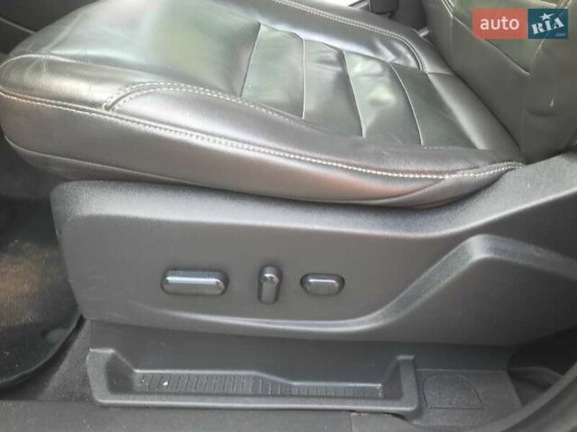 Білий Форд Сі-Макс, об'ємом двигуна 2 л та пробігом 145 тис. км за 10999 $, фото 12 на Automoto.ua