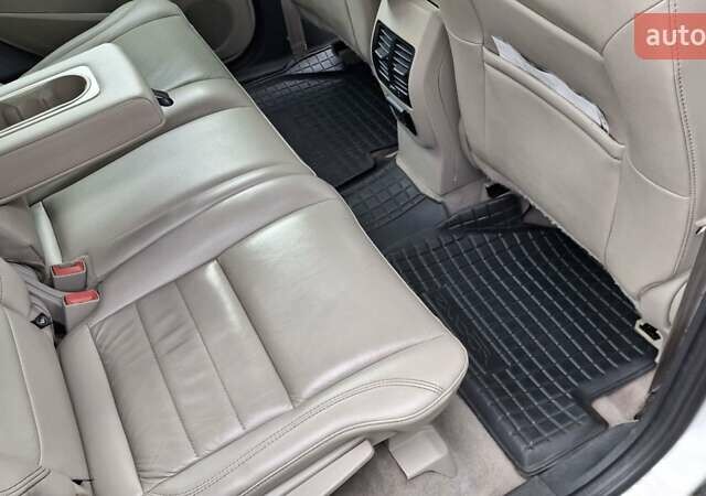 Белый Форд Си-Макс, объемом двигателя 2 л и пробегом 132 тыс. км за 11800 $, фото 27 на Automoto.ua