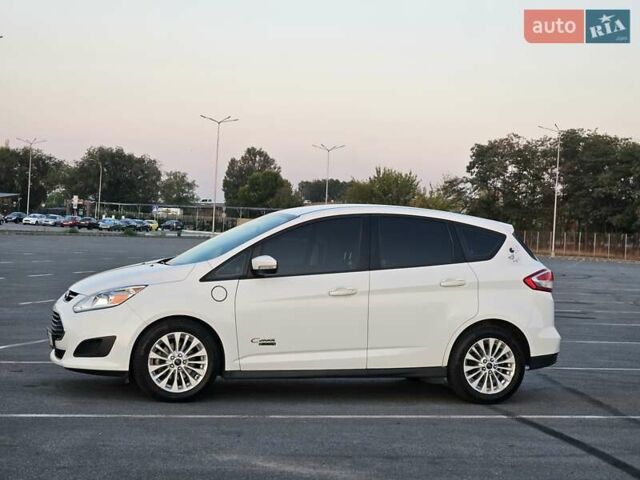 Белый Форд Си-Макс, объемом двигателя 2 л и пробегом 120 тыс. км за 13400 $, фото 3 на Automoto.ua