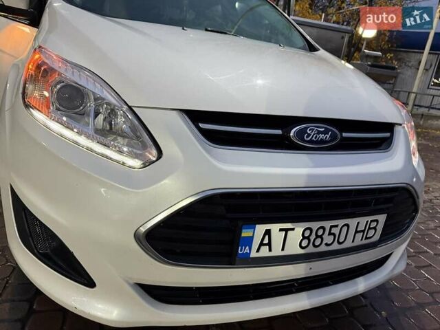 Белый Форд Си-Макс, объемом двигателя 2 л и пробегом 111 тыс. км за 15100 $, фото 3 на Automoto.ua