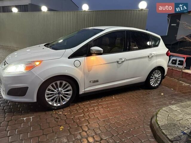 Белый Форд Си-Макс, объемом двигателя 2 л и пробегом 111 тыс. км за 15100 $, фото 14 на Automoto.ua