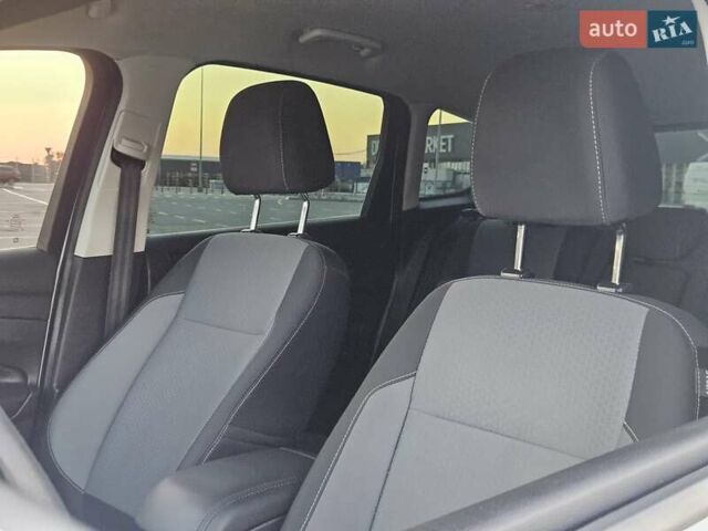 Белый Форд Си-Макс, объемом двигателя 2 л и пробегом 120 тыс. км за 13400 $, фото 11 на Automoto.ua