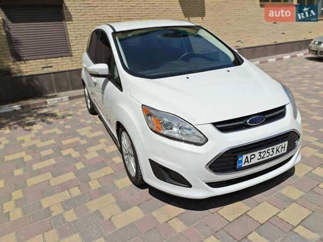Белый Форд Си-Макс, объемом двигателя 2 л и пробегом 145 тыс. км за 13000 $, фото 6 на Automoto.ua