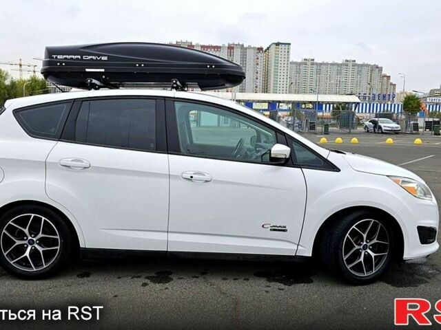 Белый Форд Си-Макс, объемом двигателя 2 л и пробегом 14000 тыс. км за 13000 $, фото 2 на Automoto.ua