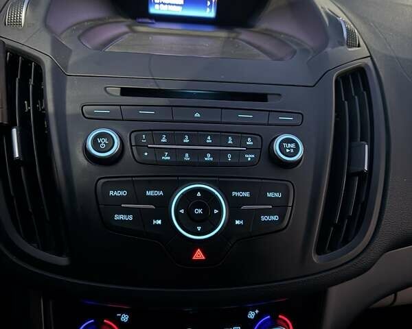 Белый Форд Си-Макс, объемом двигателя 2 л и пробегом 111 тыс. км за 15100 $, фото 16 на Automoto.ua