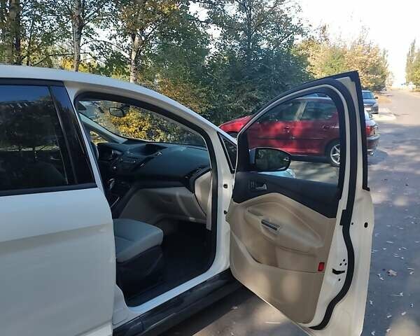 Білий Форд Сі-Макс, об'ємом двигуна 2 л та пробігом 113 тис. км за 12900 $, фото 14 на Automoto.ua