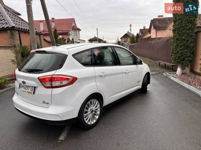 Белый Форд Си-Макс, объемом двигателя 2 л и пробегом 203 тыс. км за 10800 $, фото 3 на Automoto.ua