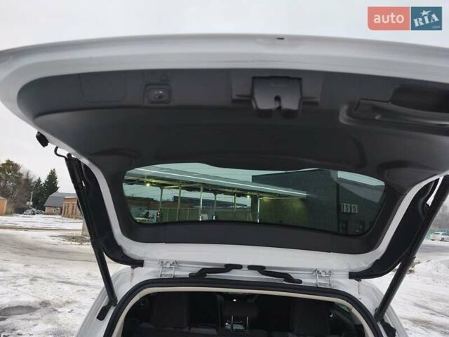 Белый Форд Си-Макс, объемом двигателя 2 л и пробегом 154 тыс. км за 11500 $, фото 25 на Automoto.ua