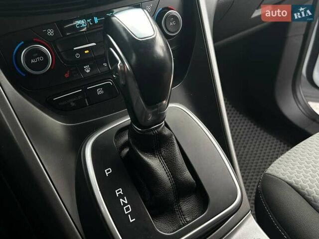 Білий Форд Сі-Макс, об'ємом двигуна 2 л та пробігом 246 тис. км за 10990 $, фото 20 на Automoto.ua