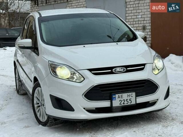 Белый Форд Си-Макс, объемом двигателя 2 л и пробегом 135 тыс. км за 11500 $, фото 1 на Automoto.ua