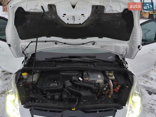 Белый Форд Си-Макс, объемом двигателя 2 л и пробегом 154 тыс. км за 11500 $, фото 4 на Automoto.ua