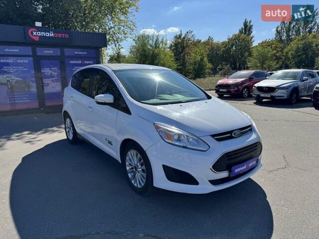 Білий Форд Сі-Макс, об'ємом двигуна 2 л та пробігом 121 тис. км за 13900 $, фото 2 на Automoto.ua