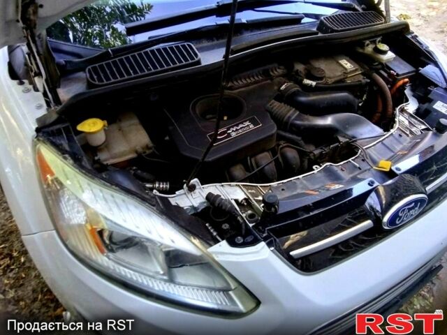 Белый Форд Си-Макс, объемом двигателя 2 л и пробегом 14000 тыс. км за 13000 $, фото 10 на Automoto.ua