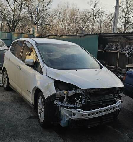 Білий Форд Сі-Макс, об'ємом двигуна 2 л та пробігом 159 тис. км за 8000 $, фото 4 на Automoto.ua