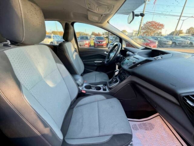 Білий Форд Сі-Макс, об'ємом двигуна 2 л та пробігом 41 тис. км за 7000 $, фото 9 на Automoto.ua