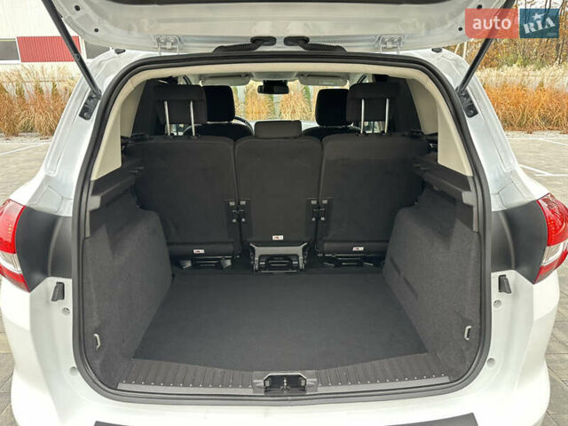 Белый Форд Си-Макс, объемом двигателя 1.5 л и пробегом 164 тыс. км за 12600 $, фото 33 на Automoto.ua