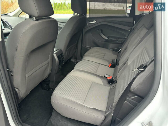 Белый Форд Си-Макс, объемом двигателя 1.5 л и пробегом 164 тыс. км за 12600 $, фото 22 на Automoto.ua