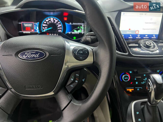 Форд Си-Макс 2018 в Одессе на Automoto.ua Белый Форд Си-Макс, объемом двигателя 2 л и пробегом 224 тыс. км за 14300 $, фото 9 на Automoto.ua