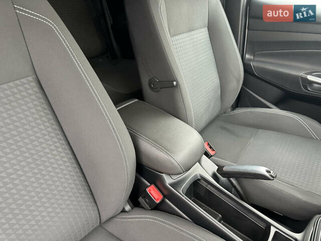 Белый Форд Си-Макс, объемом двигателя 1.5 л и пробегом 164 тыс. км за 12600 $, фото 29 на Automoto.ua