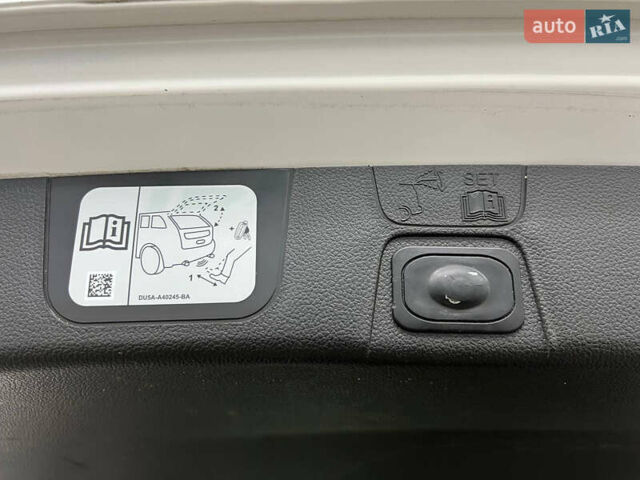 Форд Си-Макс 2018 в Одессе на Automoto.ua Белый Форд Си-Макс, объемом двигателя 2 л и пробегом 224 тыс. км за 14300 $, фото 19 на Automoto.ua