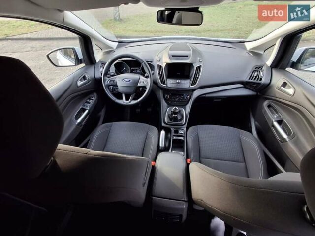 Белый Форд Си-Макс, объемом двигателя 1.5 л и пробегом 120 тыс. км за 12750 $, фото 4 на Automoto.ua