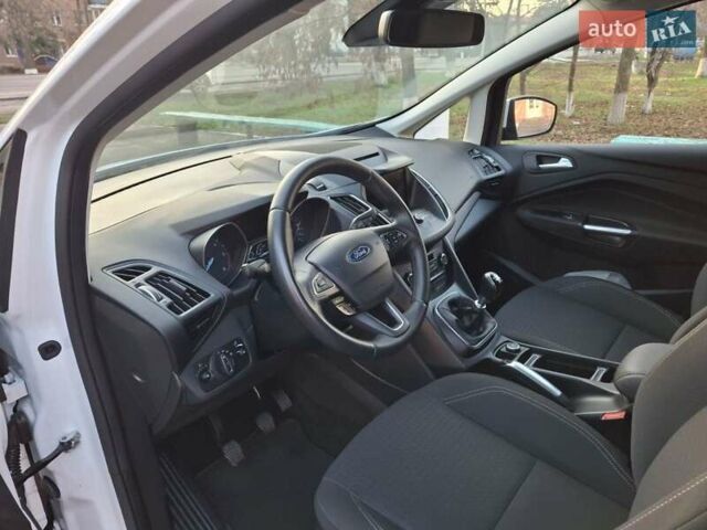 Белый Форд Си-Макс, объемом двигателя 1.5 л и пробегом 120 тыс. км за 12750 $, фото 56 на Automoto.ua