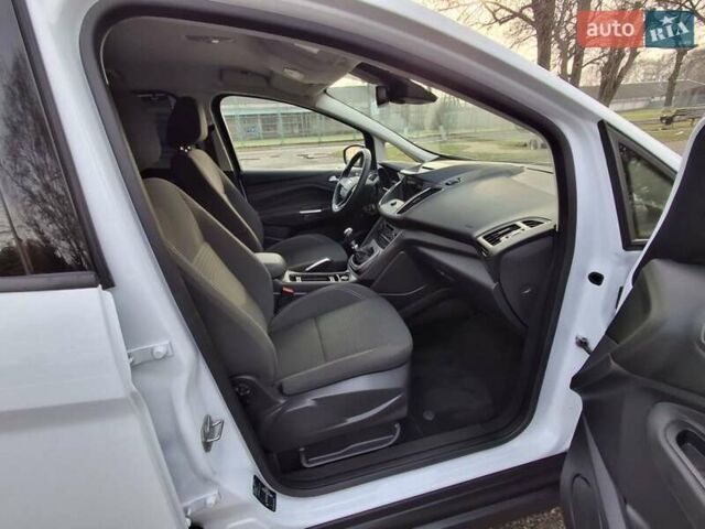 Белый Форд Си-Макс, объемом двигателя 1.5 л и пробегом 120 тыс. км за 12750 $, фото 1 на Automoto.ua