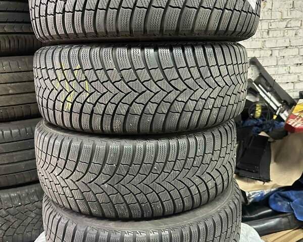 Белый Форд Си-Макс, объемом двигателя 1.5 л и пробегом 120 тыс. км за 12750 $, фото 35 на Automoto.ua