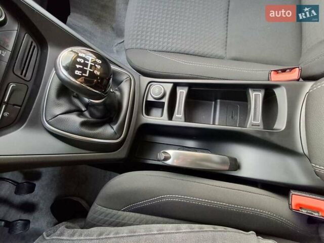 Белый Форд Си-Макс, объемом двигателя 1.5 л и пробегом 120 тыс. км за 12750 $, фото 58 на Automoto.ua