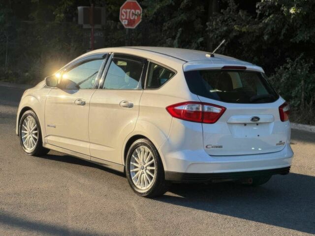 Білий Форд Сі-Макс, об'ємом двигуна 2 л та пробігом 89 тис. км за 6700 $, фото 4 на Automoto.ua