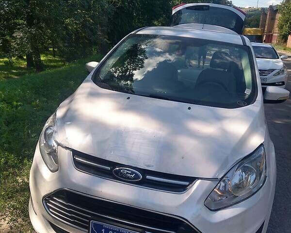 Белый Форд Си-Макс, объемом двигателя 2 л и пробегом 202 тыс. км за 10300 $, фото 41 на Automoto.ua